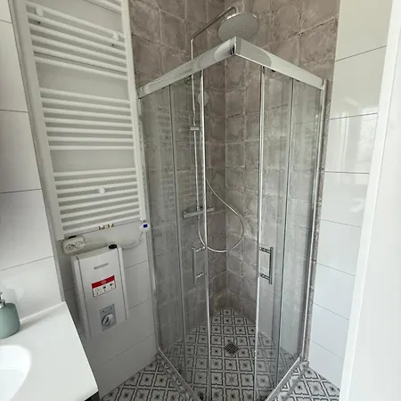 Studio-apartament 101 Free Parking Domus Kushal